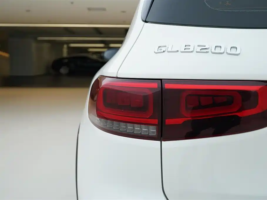 Mercedes-Benz GLB 2021 — фото 15