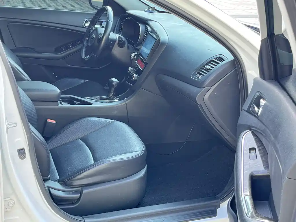 Kia K5 2015 — фото 17