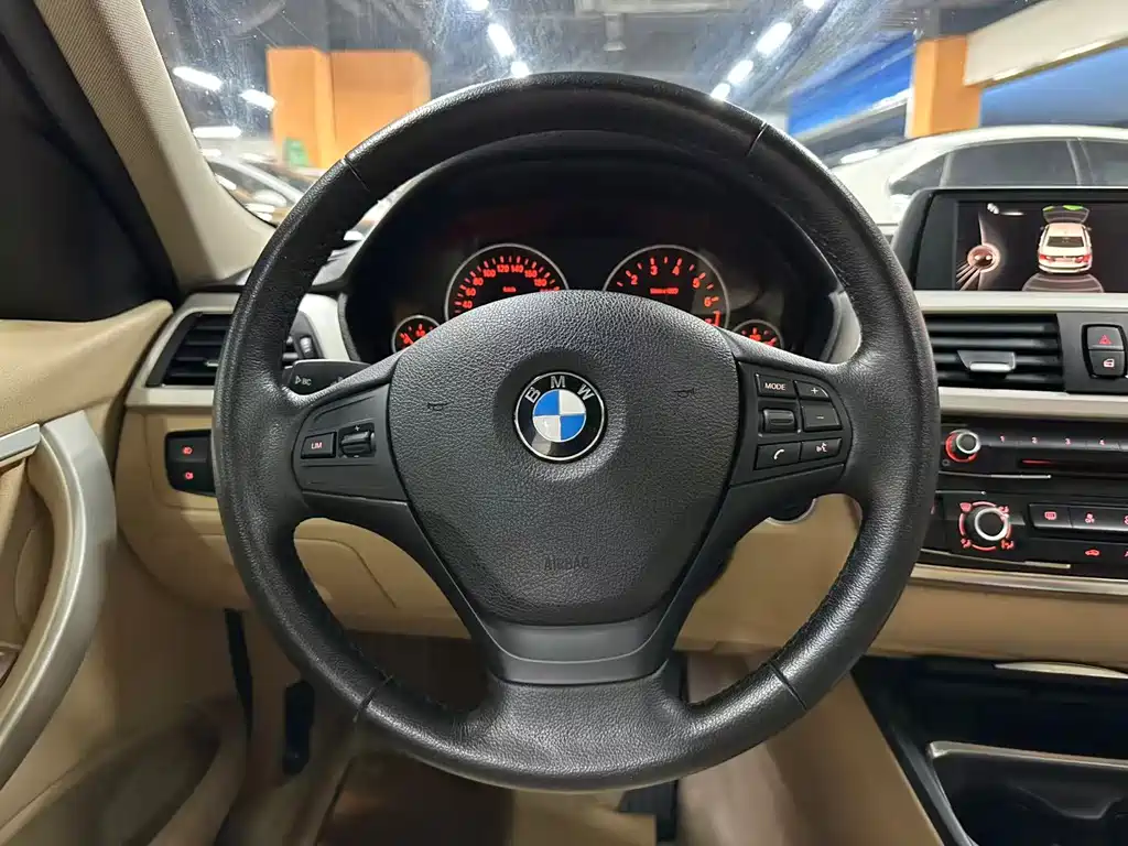 BMW 3 Series 2015 — фото 10