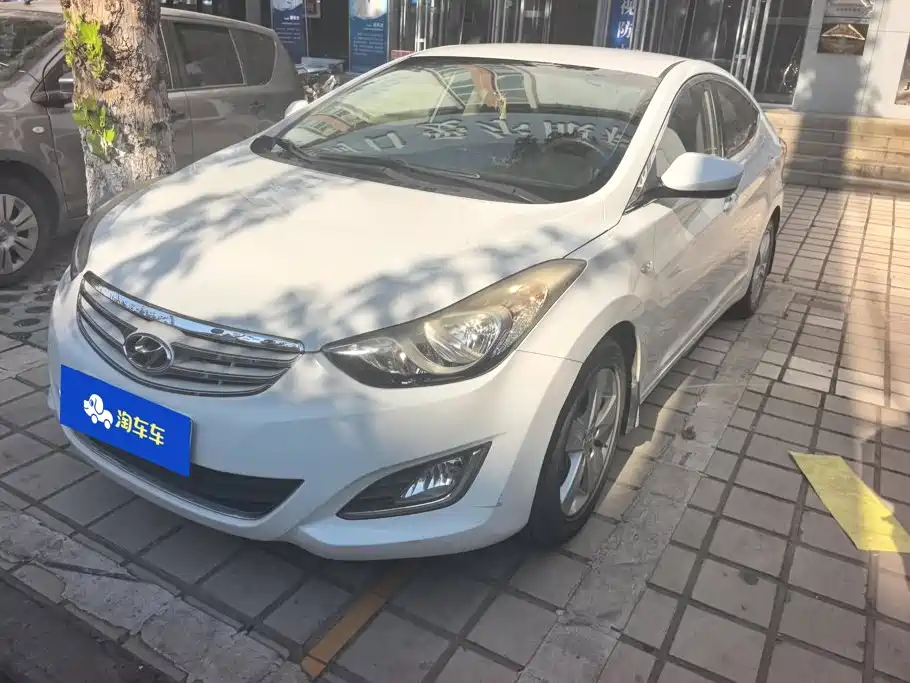 Hyundai Elantra 2014