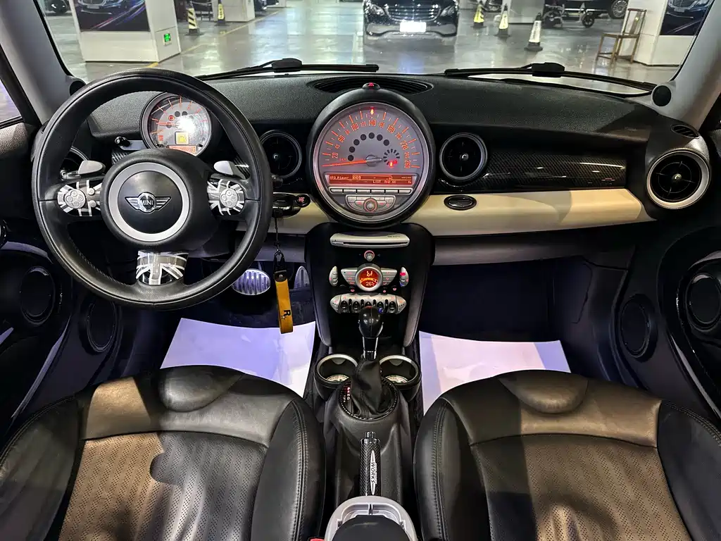 MINI Clubman 2008 — фото 11