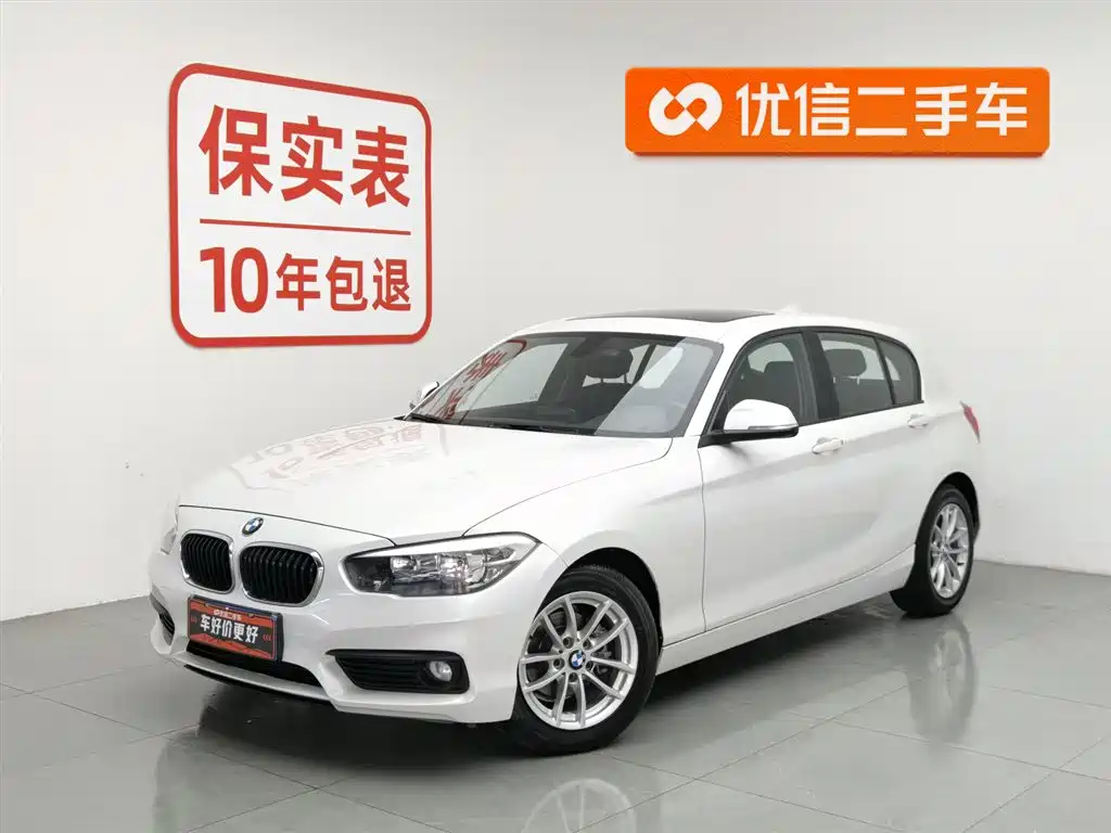 BMW 1 Series 2019 — фото 1