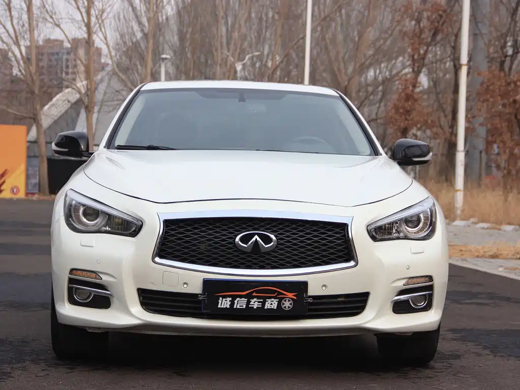 Infiniti Q50L 2015 — фото 2