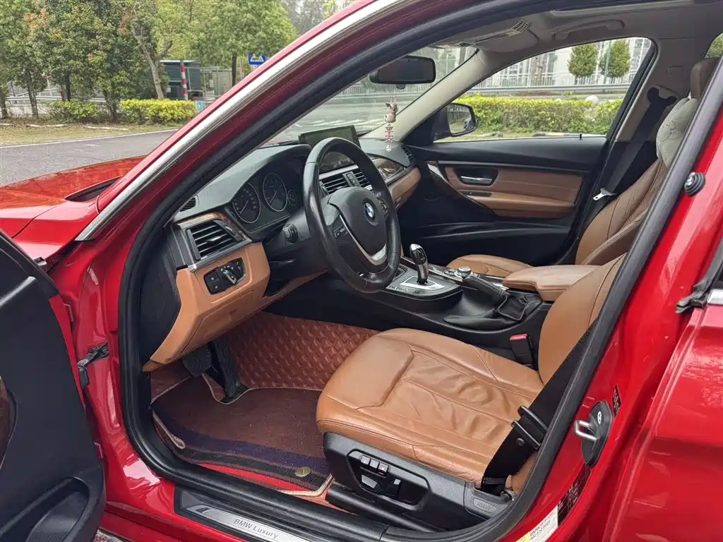 BMW 3 Series 2012