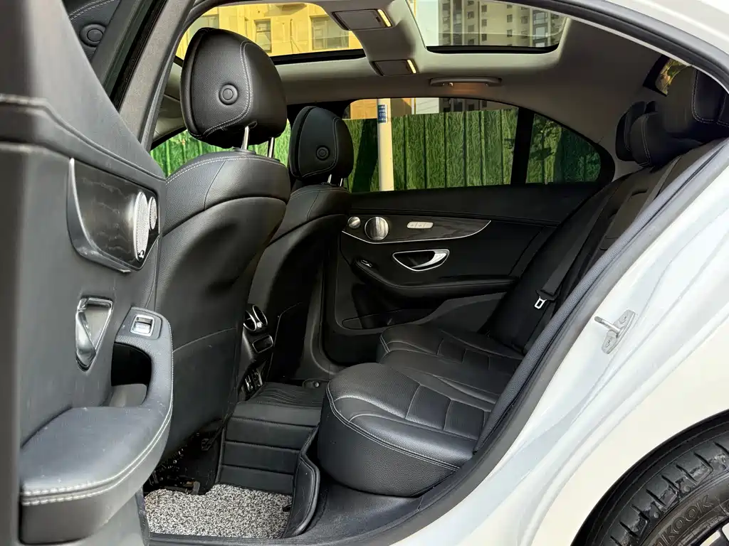 Mercedes-Benz C-Class 2020 — фото 9