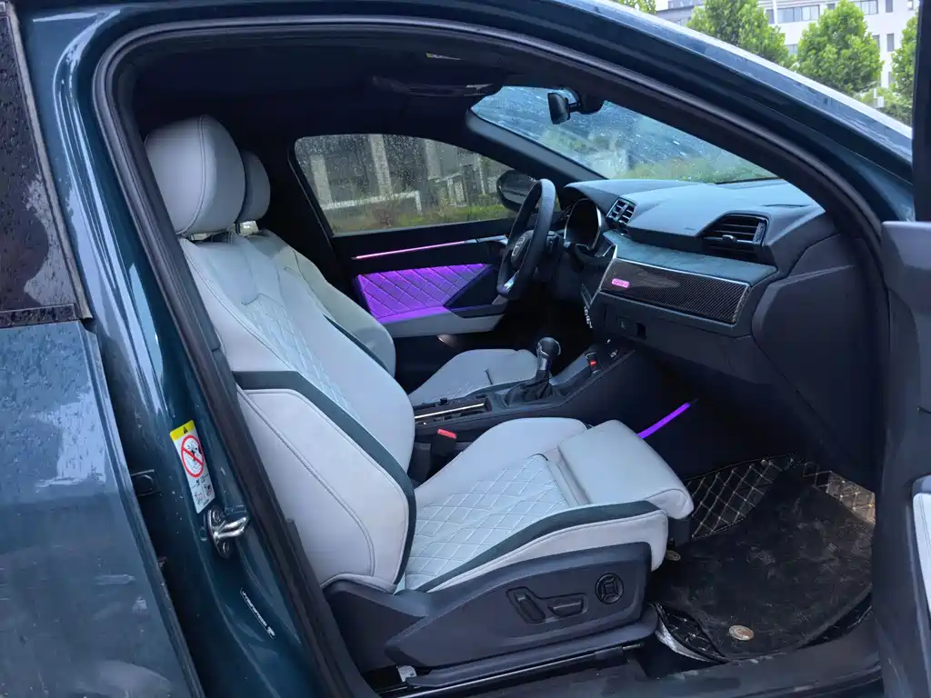 Audi Q3 Sportback 2023 — фото 13