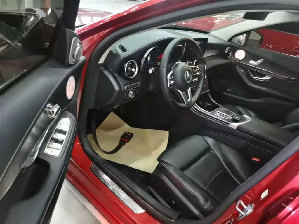 Mercedes-Benz C-Class 2019 — фото 16