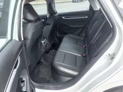 Geely Emgrand 2024