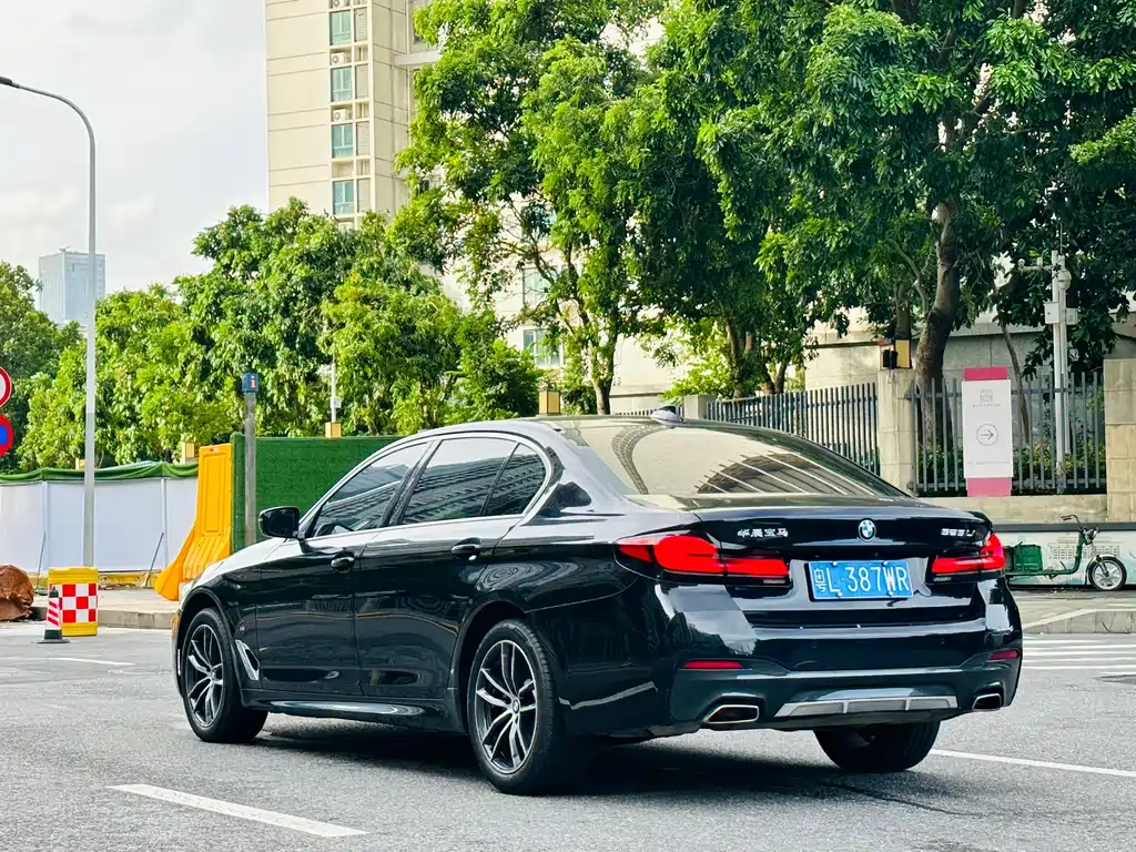 BMW 5 Series 2023