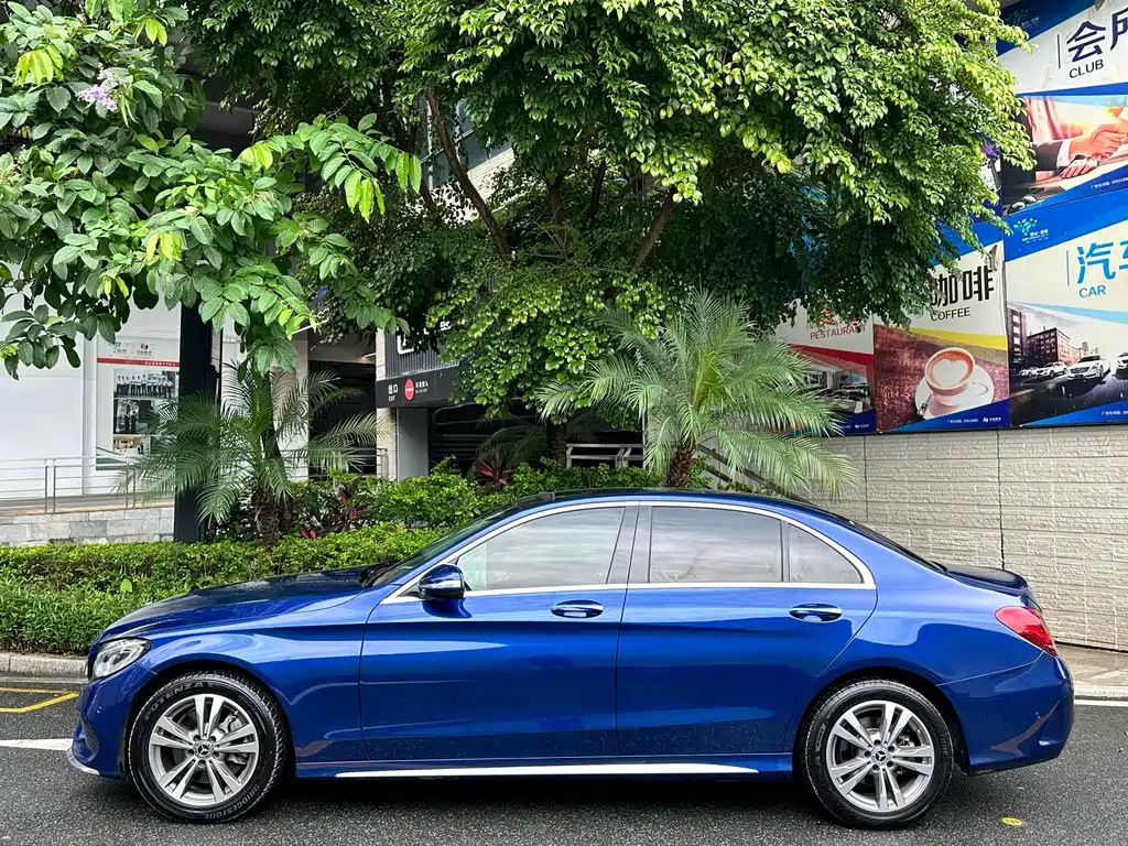Mercedes-Benz C-Class 2018 — фото 3