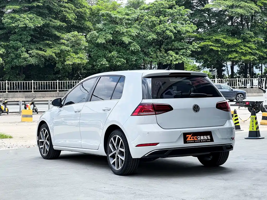 Volkswagen Golf 2019 — фото 3