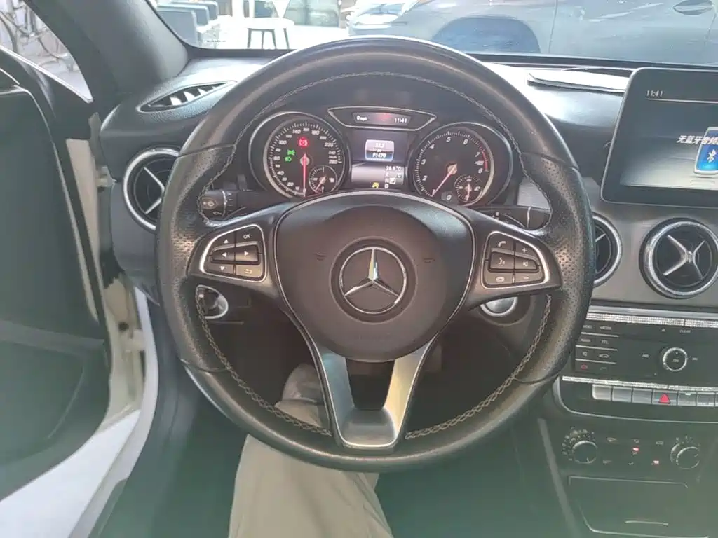 Mercedes-Benz CLA 2018 — фото 11
