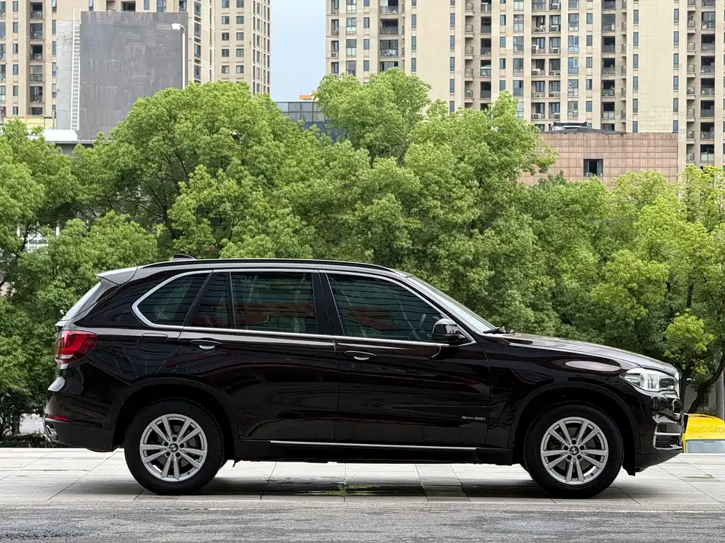 BMW X5 2016 — фото 12