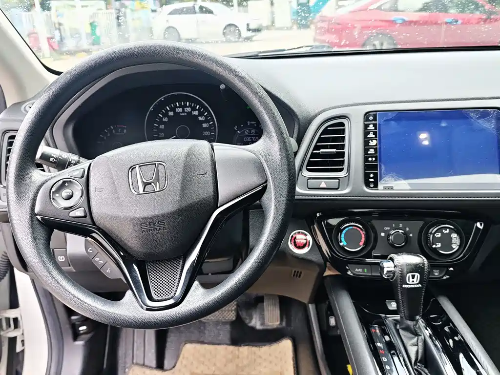 Honda Vezel 2020 — фото 17