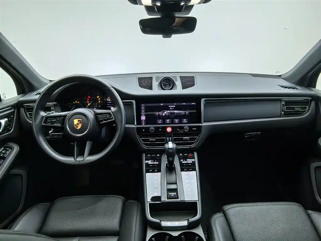 Porsche Macan 2024 — фото 12