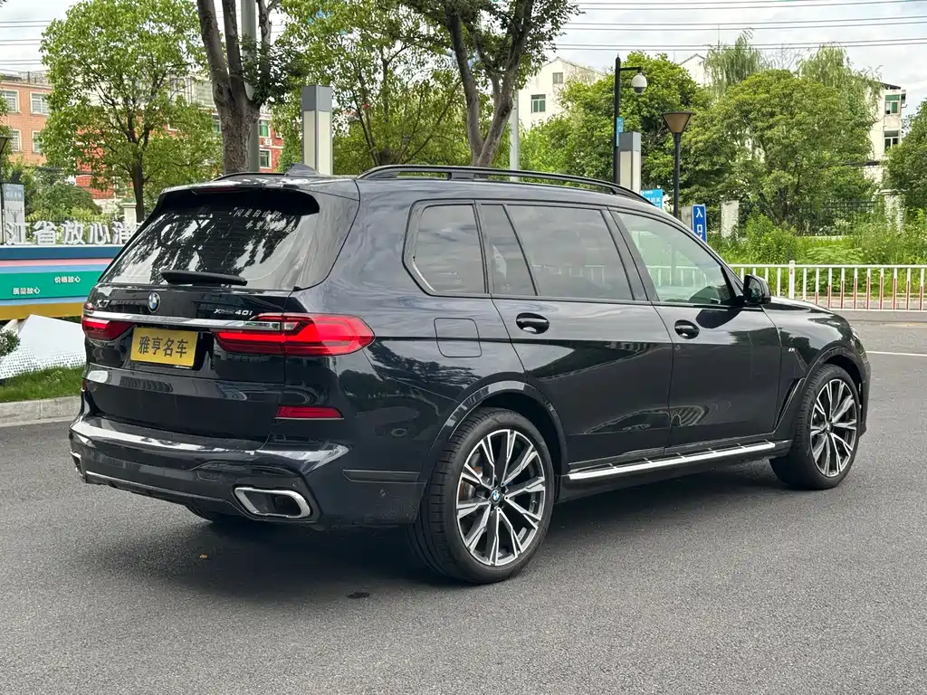 BMW X7 2019 — фото 19