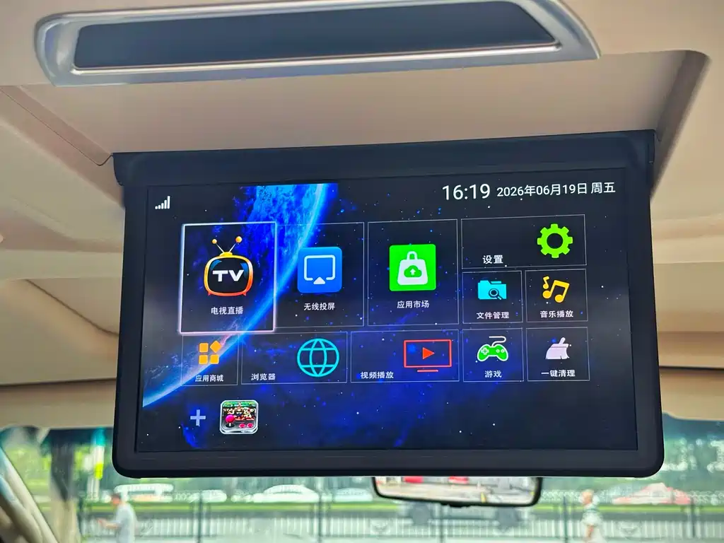 Toyota Vellfire 2023 — фото 26