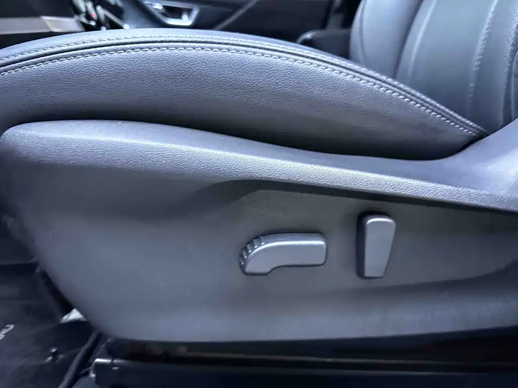 Subaru Forester 2022 — фото 19