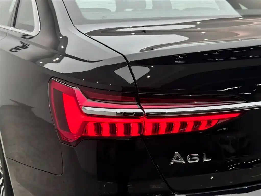 Audi A6L 2024 — фото 18