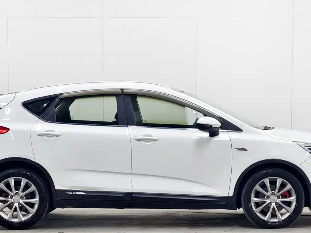Geely Emgrand GS 2017 — фото 8