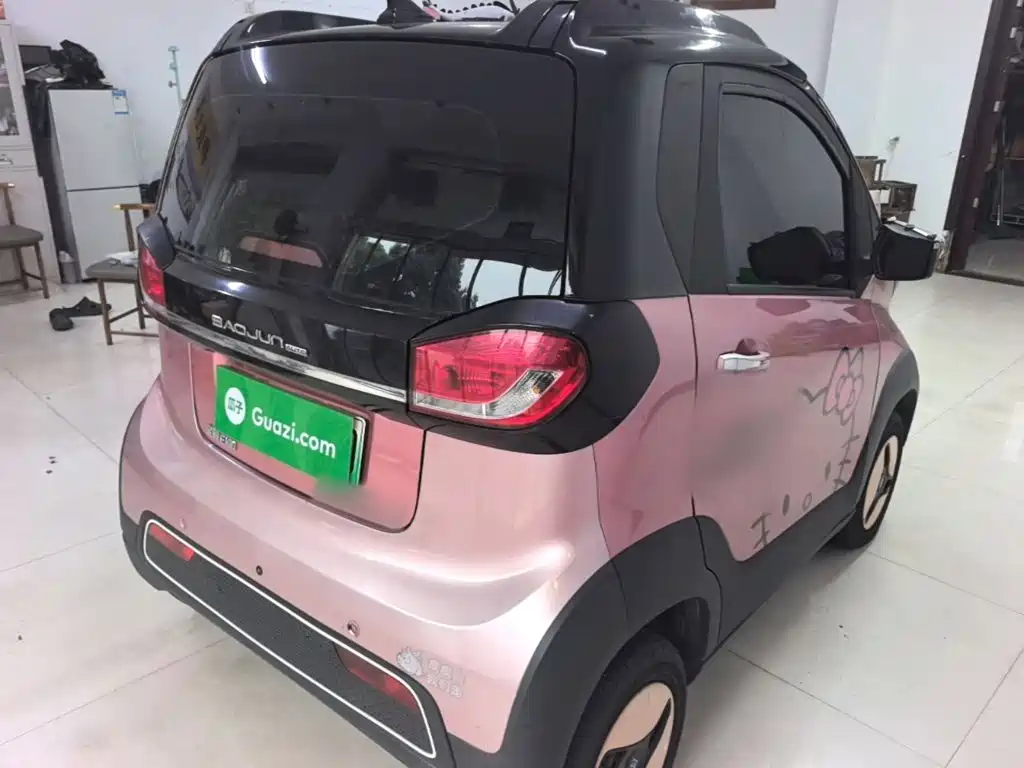 Baojun E100 2019