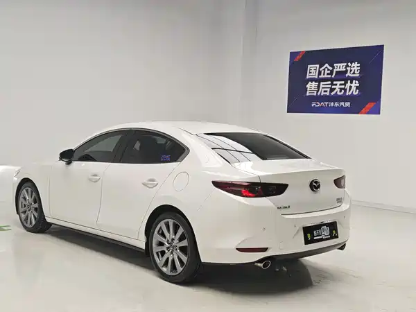 Mazda 3 Axela 2023