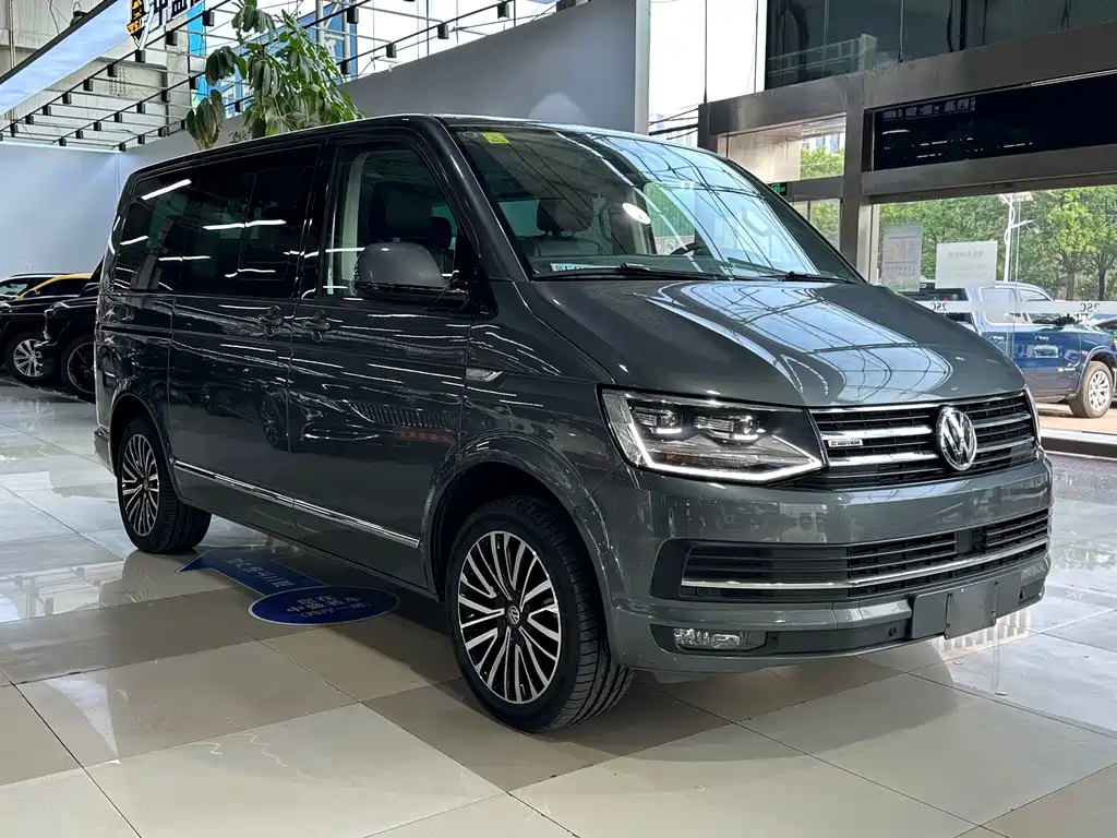 Volkswagen Multivan 2018 — фото 3
