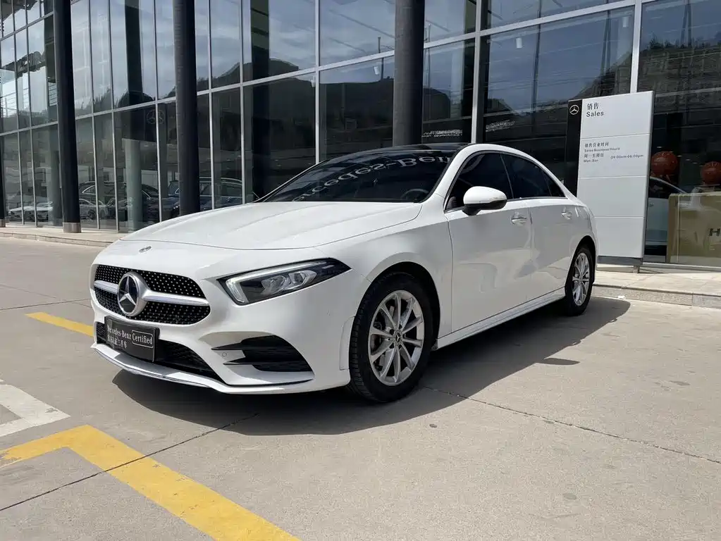 Mercedes-Benz A-Class 2023 — фото 1