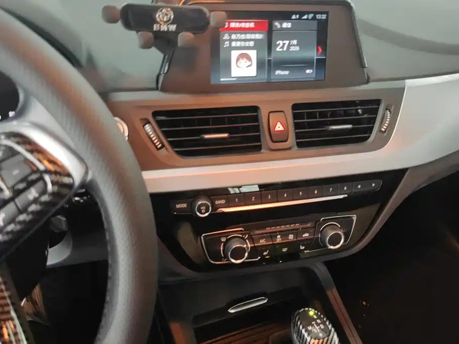 BMW 1 Series 2018 — фото 13