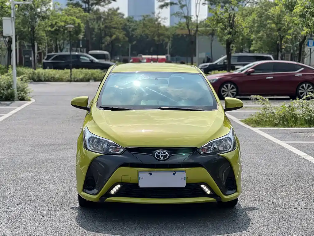 Toyota Yaris L 2016