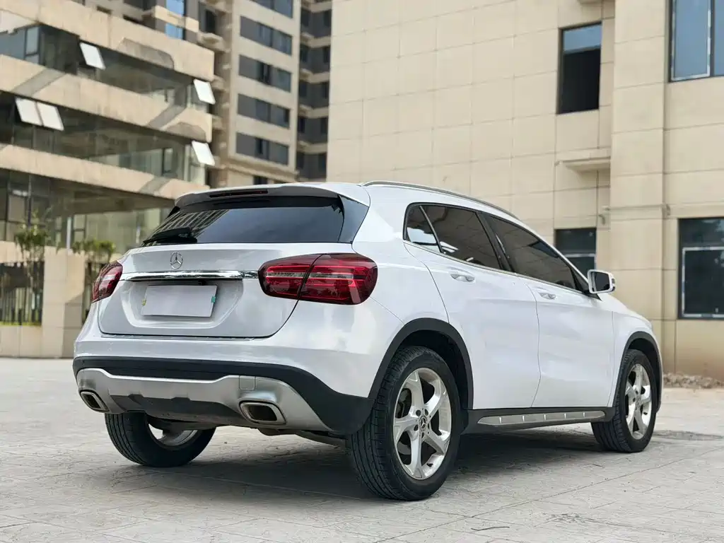 Mercedes-Benz GLA 2019