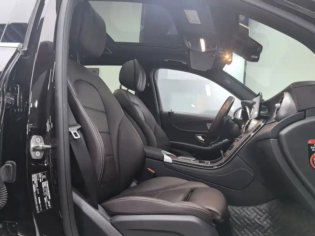Mercedes-Benz GLC 2021