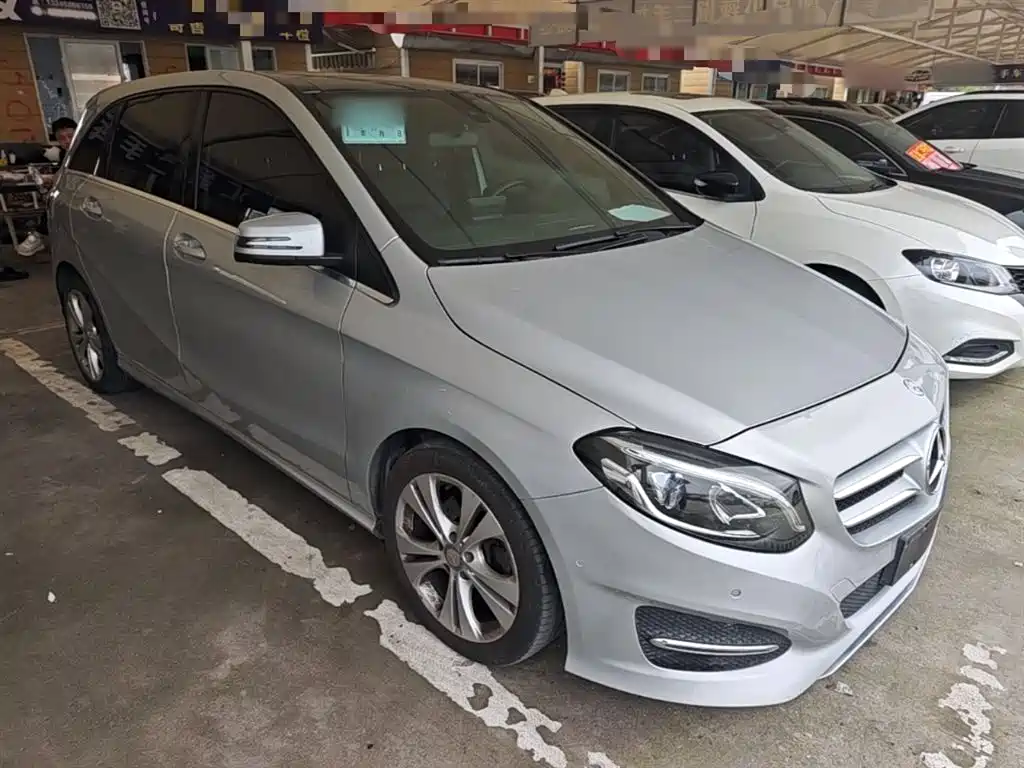 Mercedes-Benz B-Class 2015 — фото 4