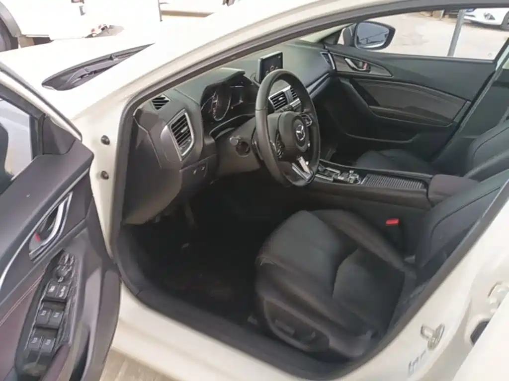 Mazda 3 Angkesela 2017 — фото 16