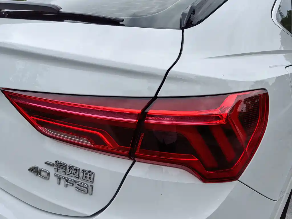 Audi Q3 Sportback 2021 — фото 10