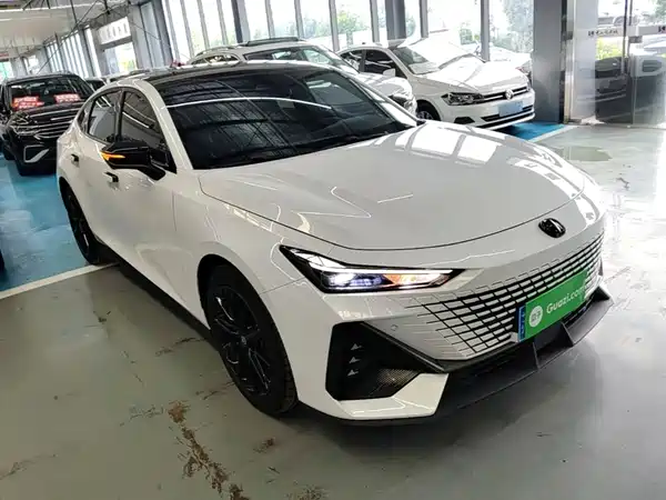 Changan UNI-V 2025