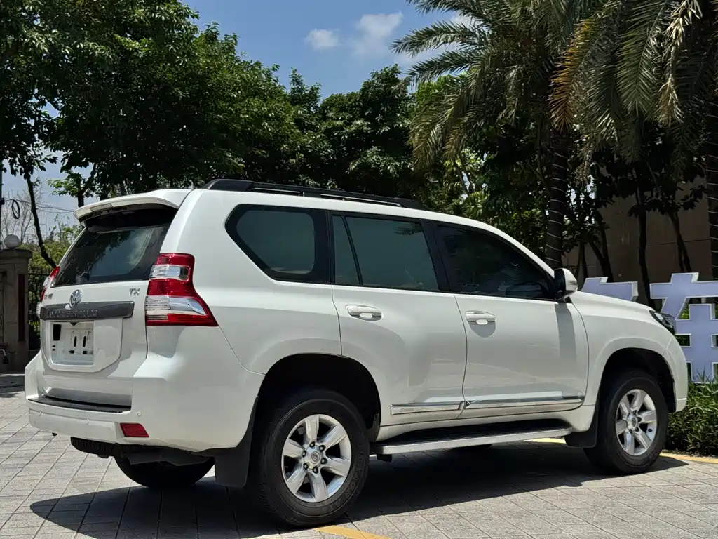 Toyota Prado 2016 — фото 4