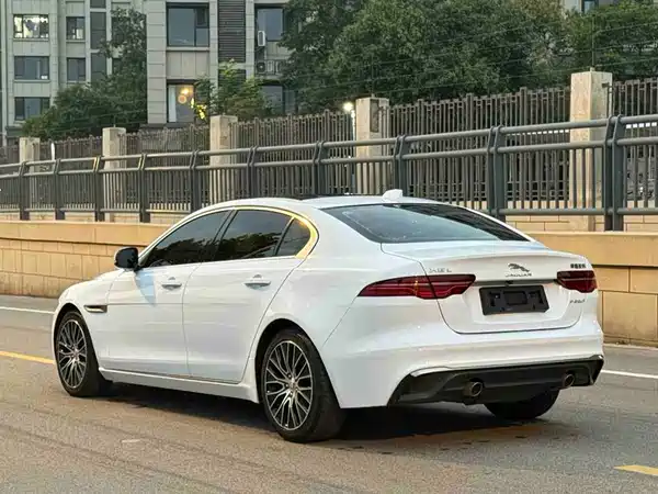 Jaguar XEL 2022