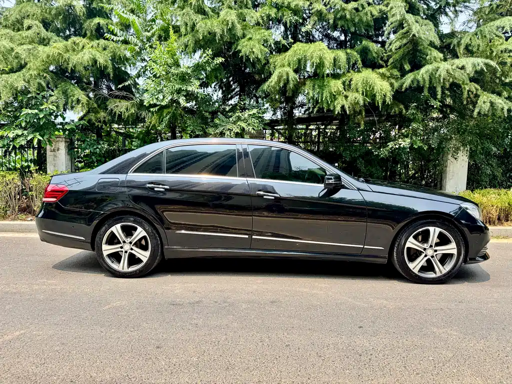 Mercedes-Benz E-Class 2014