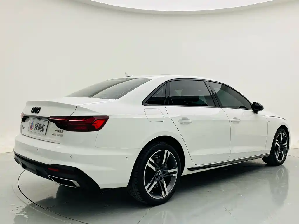 Audi A4L 2023 — фото 5