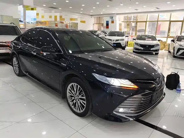 Toyota Camry 2019