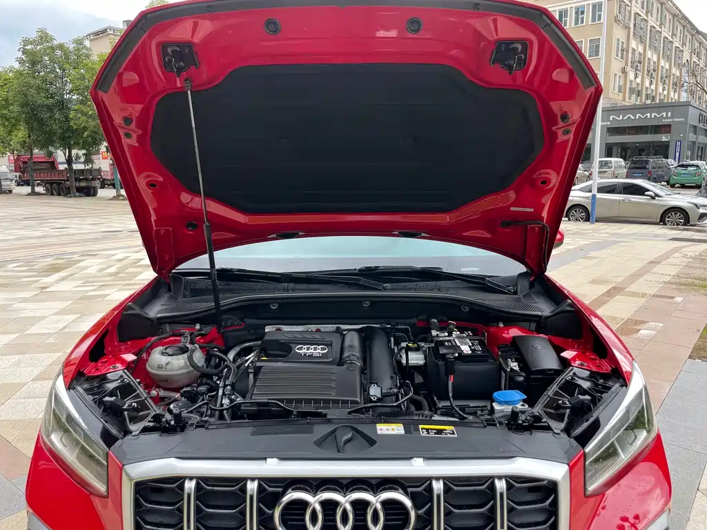 Audi Q2L 2022 — фото 10