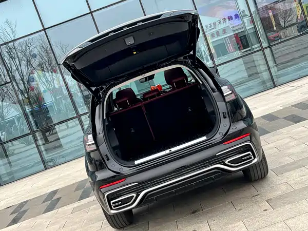 Hongqi HS5 2023