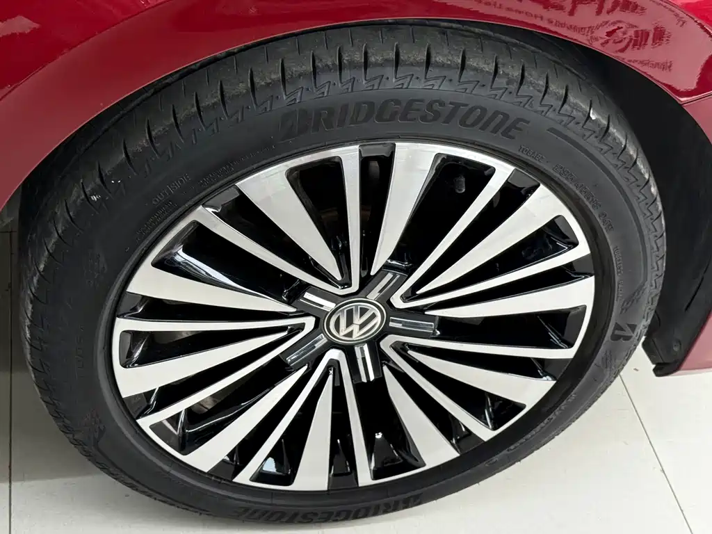 Volkswagen Passat 2019 — фото 12