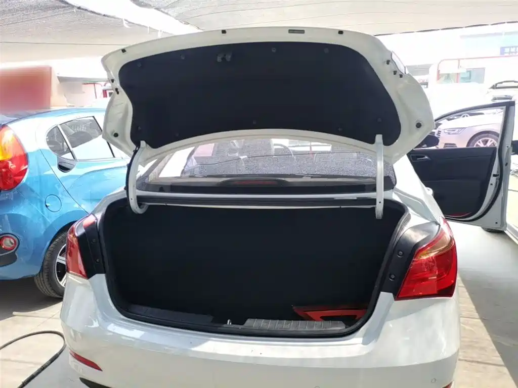 Hyundai Mistra 2016 — фото 19