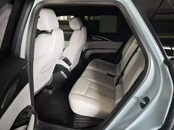 Cadillac Lyriq 2022