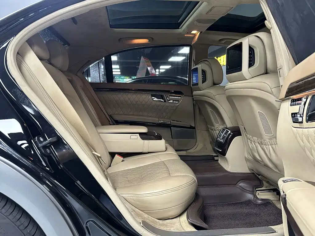Mercedes-Benz S-Class AMG 2012 — фото 17