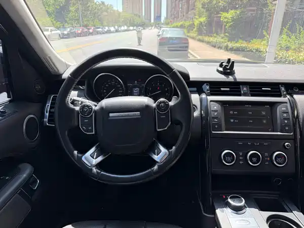 Land Rover Discovery 2017