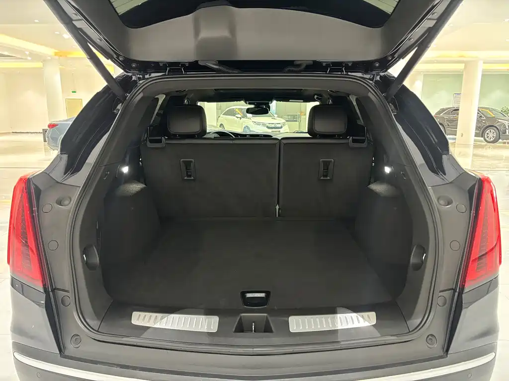 Cadillac XT5 2021 — фото 15
