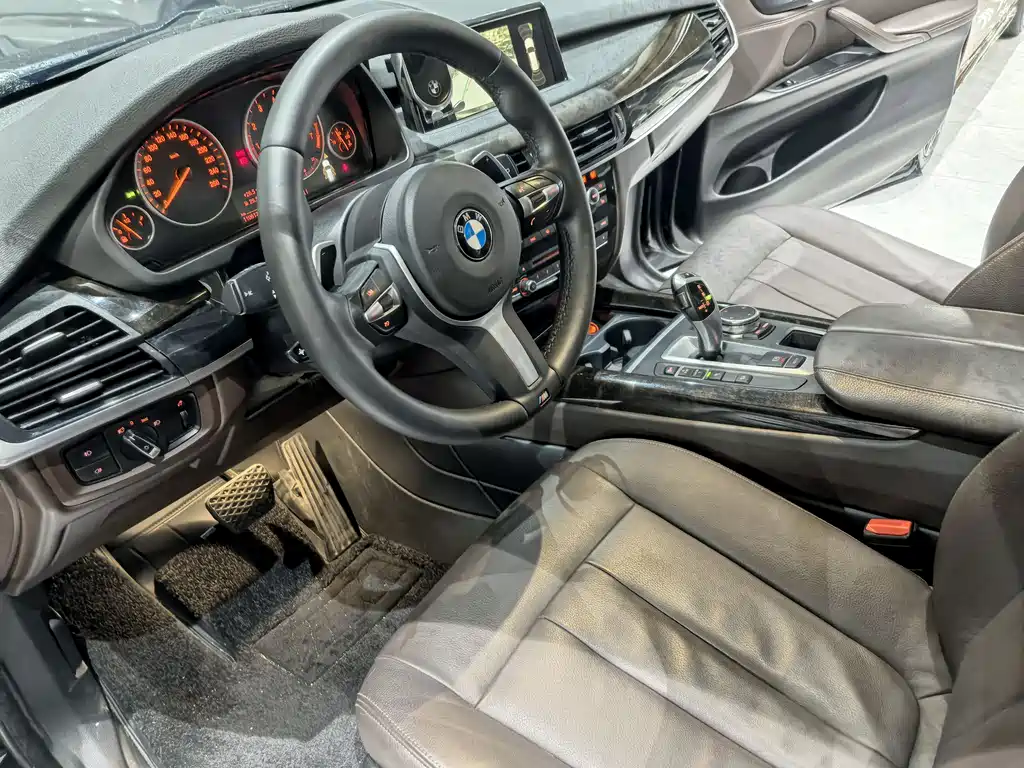 BMW X5 2016 — фото 12
